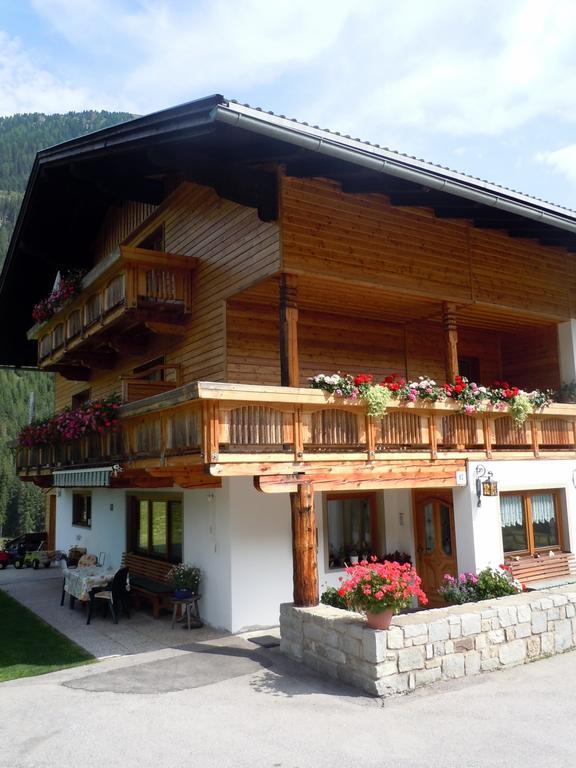 Haus Veidlis, Familie Obkircher Hotel Sankt Jakob in Defereggen Exterior foto