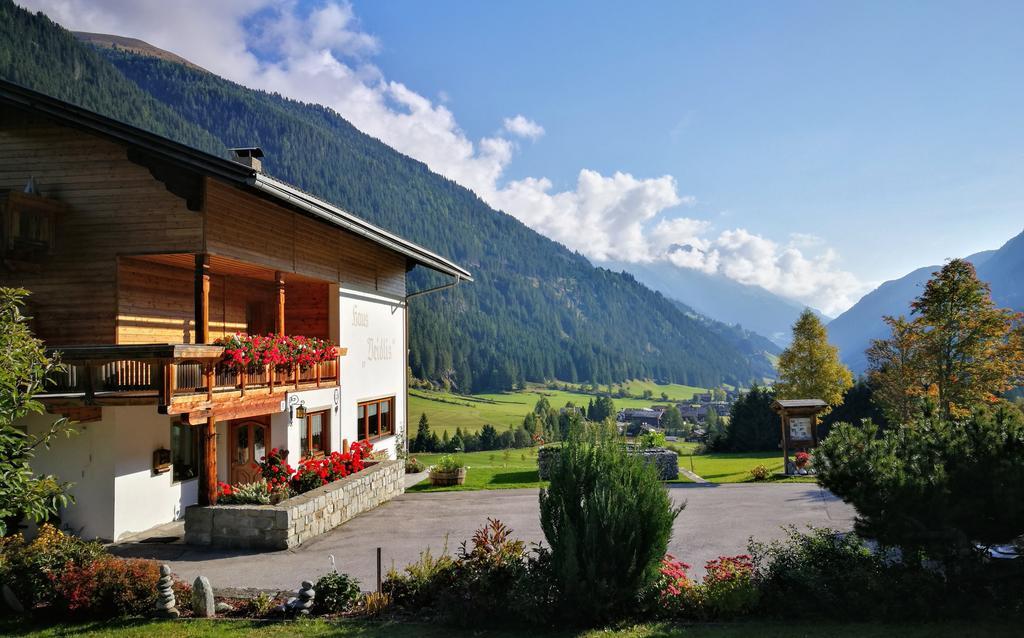 Haus Veidlis, Familie Obkircher Hotel Sankt Jakob in Defereggen Exterior foto